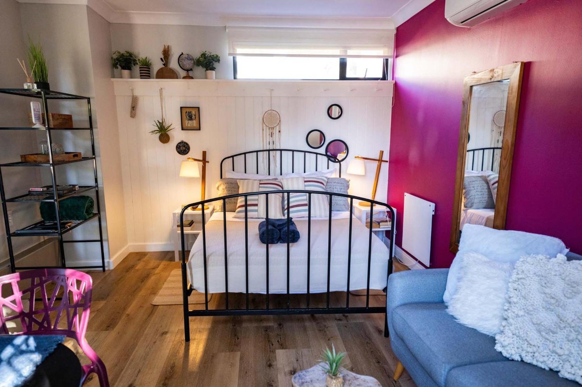 Point's Eyrie - Indulge In An Urban Oasis Apartment *