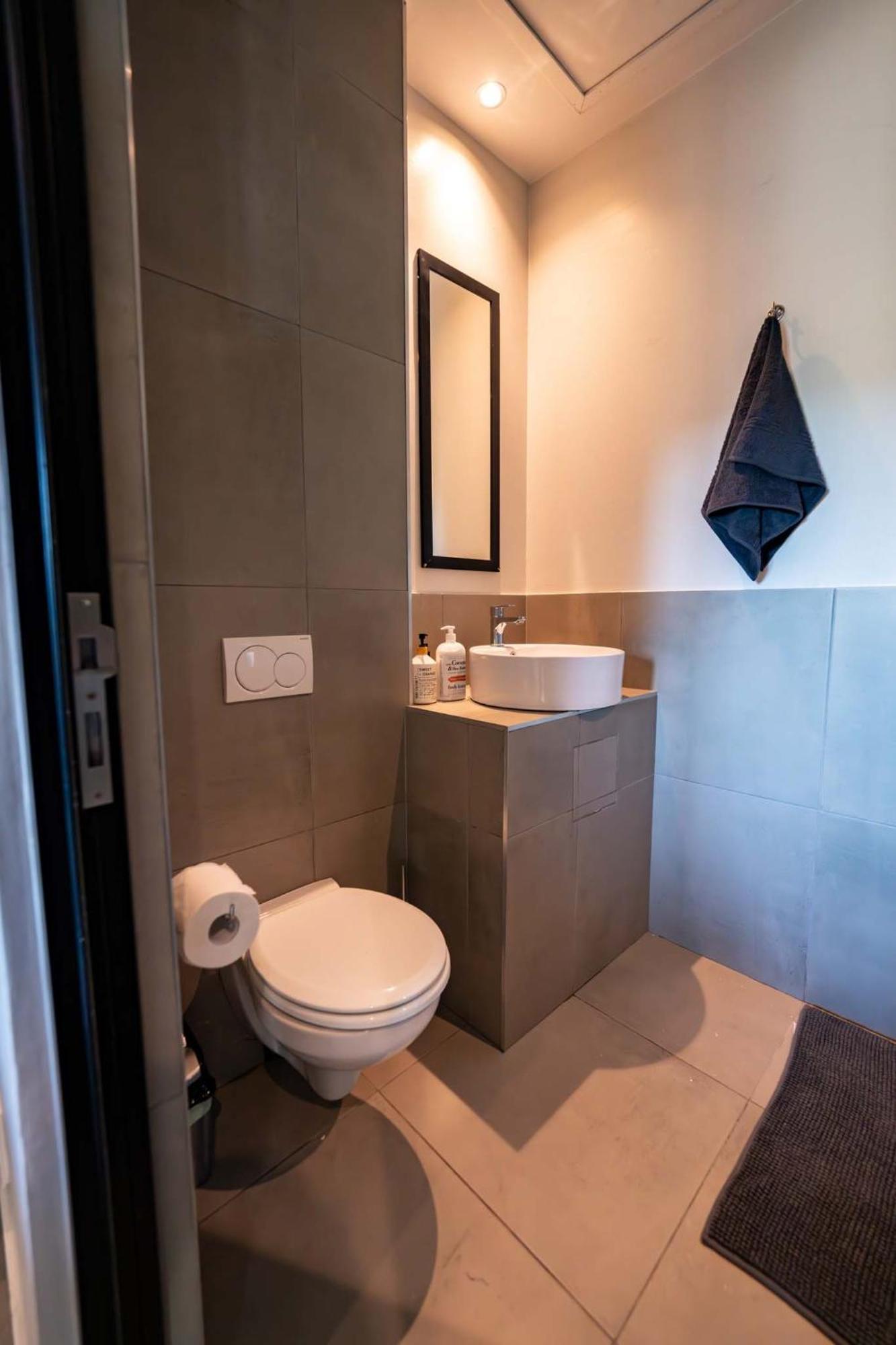 Apartment Point's Eyrie - Indulge In An Urban Oasis *