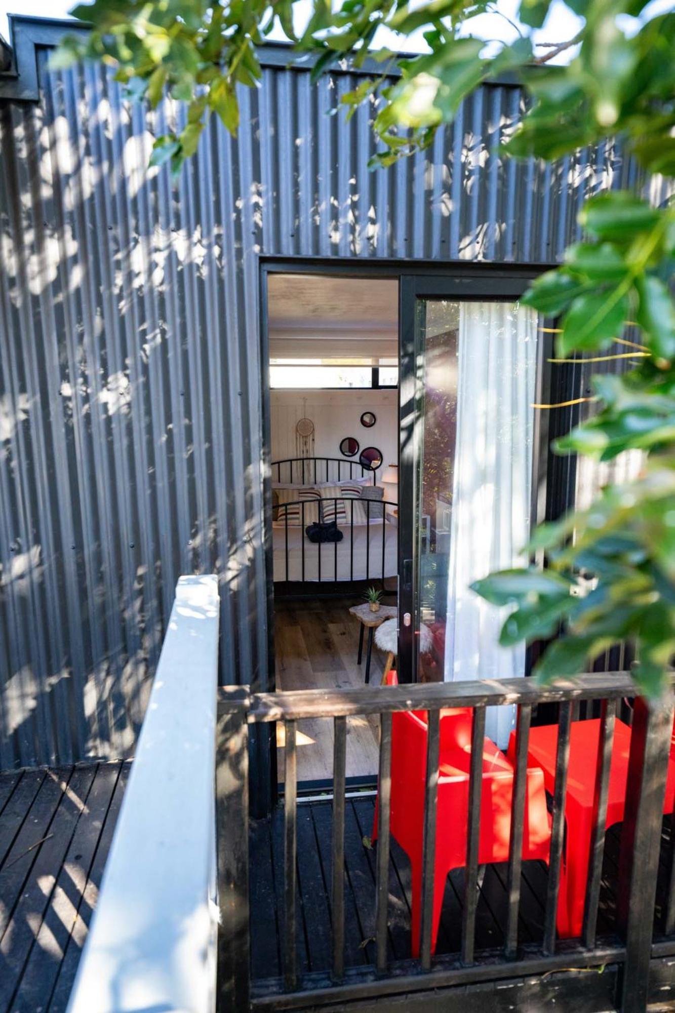 Point's Eyrie - Indulge In An Urban Oasis Apartment *